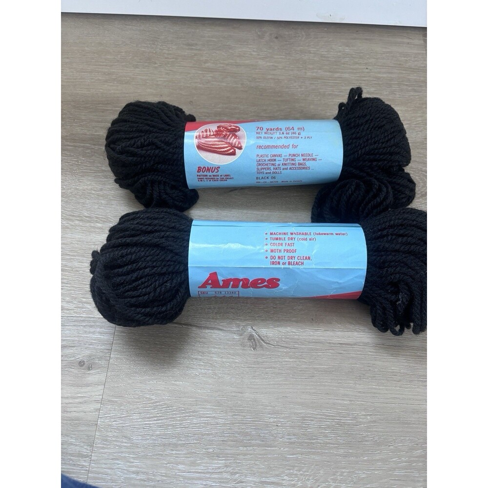 Nwt Vintage Ames Craft or Rug Yarn #66 black 70 Yds 50 Olefin 50% Polyester 3 Pl